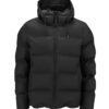 Rains Puffer Jacket Black is a classical cut men's and women's winter jacket. Designed to withstand the extreme Nordic climate.