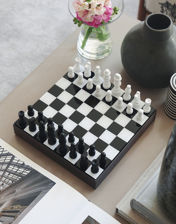 Printworks Market HomeBoard Games Classic - The Art Of Chess PW00531