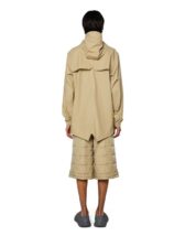 Rains 18010-24 Sand Fishtail Jacket Sand Men Women  Outerwear Outerwear Rain jackets Rain jackets