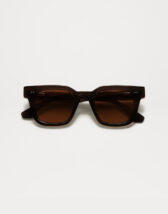Chimi 04.2 Brown Medium Sunglasses. Kandilise tumepruuni raamiga Chimi päikeseprillid