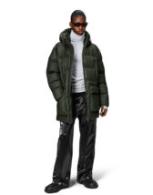 Rains 15210-03 Green Alta Long Puffer Cargo Jacket Green Talvemantel Mehed Naised Ülerõivad  Talvejoped ja mantlid