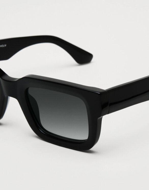 Chimi 05 Black Gradient Sunglasses
