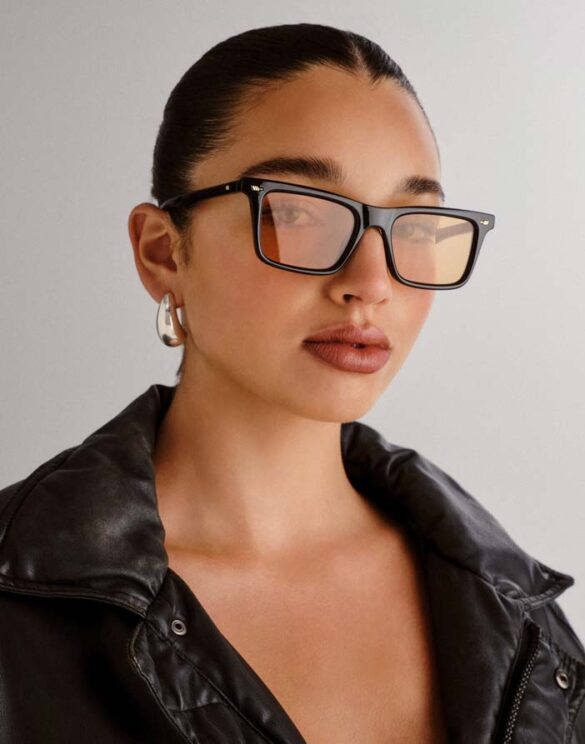 Le Specs LSU2529754 Broski Black Amber Päikeseprillid Aksessuaarid Prillid Päikeseprillid