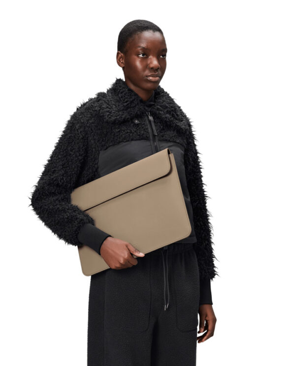 Rains 16540-133 Beige Laptop Portfolio 15/16" Beige Bags