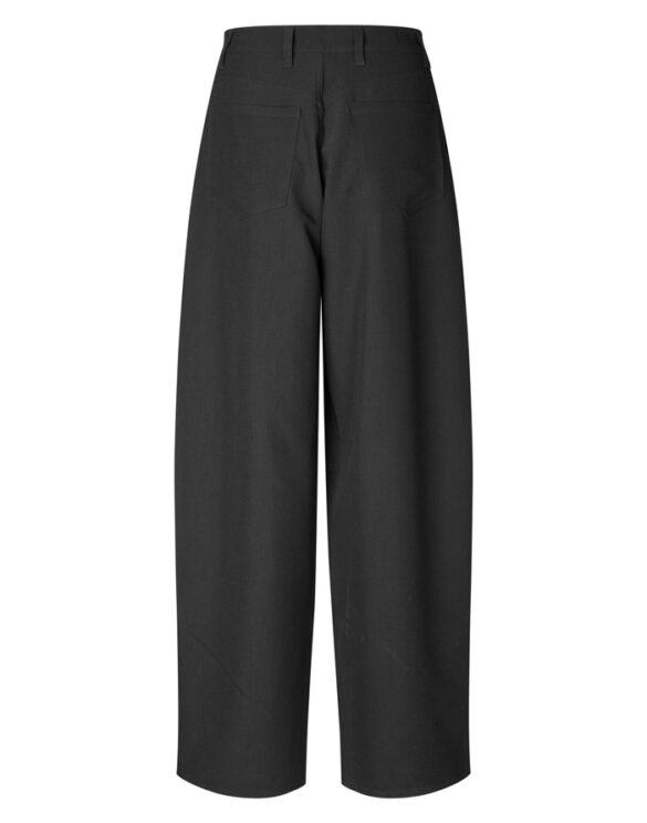 Samsøe Samsøe F26100132-BLACK Saharper Mustad Püksid Naised Püksid