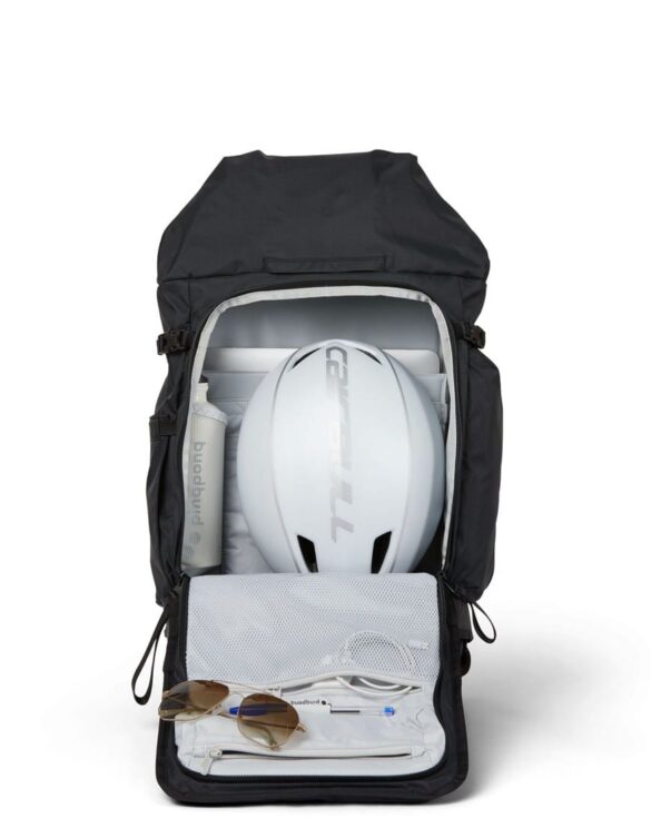 komut-medium-pure-black-backpack6