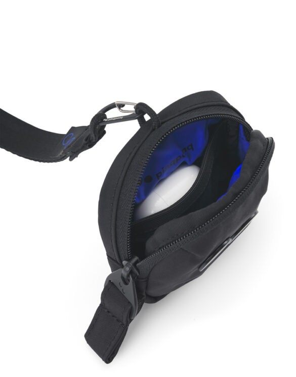 PPC-PMM-001-801F-pinqponq-Mini-Pouch-Crinkle-Black-02