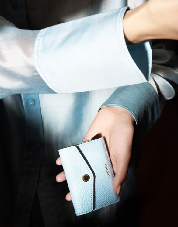 Secrid Accessories Wallets & cardholders Miniwallets Envelope Wallet Pebble Ice Blue EPe-Ice Blue